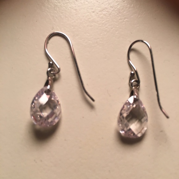 Sterling silver cubic zirconia earrings. Unworn - Picture 7 of 7